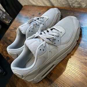 Nike Air Max Gray Sneakers Men’s 11.5